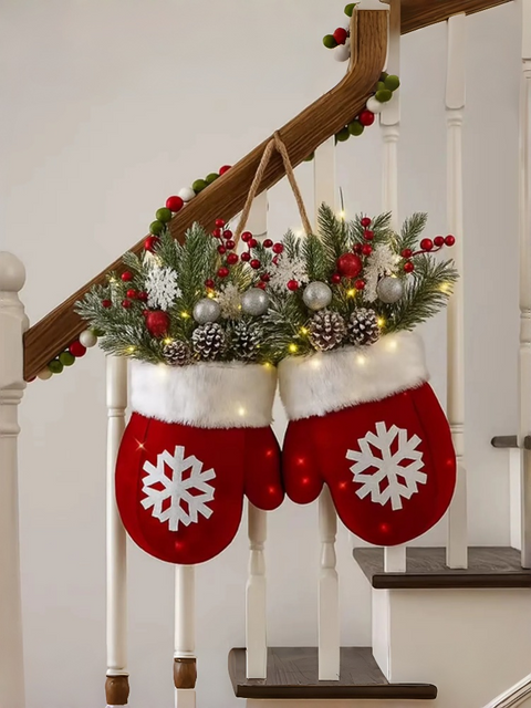 Christmas Gloves Wreath Ornament (LED/Non-LED)
