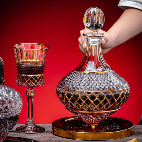 360° Spinning Wine Decanter Set (1.5L) with Tray